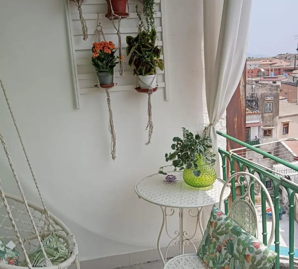 Casa Amari Alla Zisa Hostel Palermo Italia